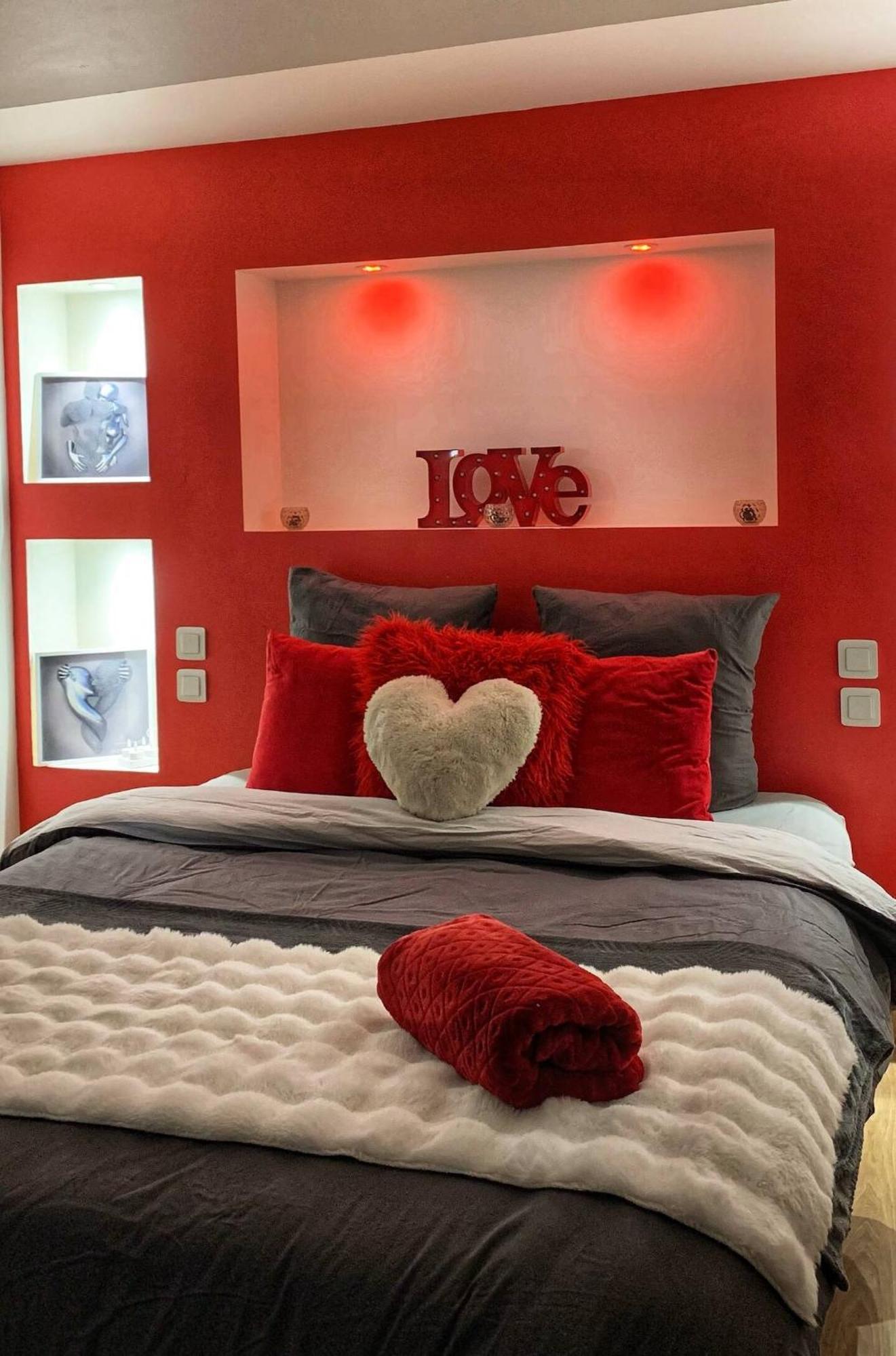 Love Room Perpignan Jacuzzi & Ambiance Romantique Villeneuve-de-la-Raho Eksteriør bilde