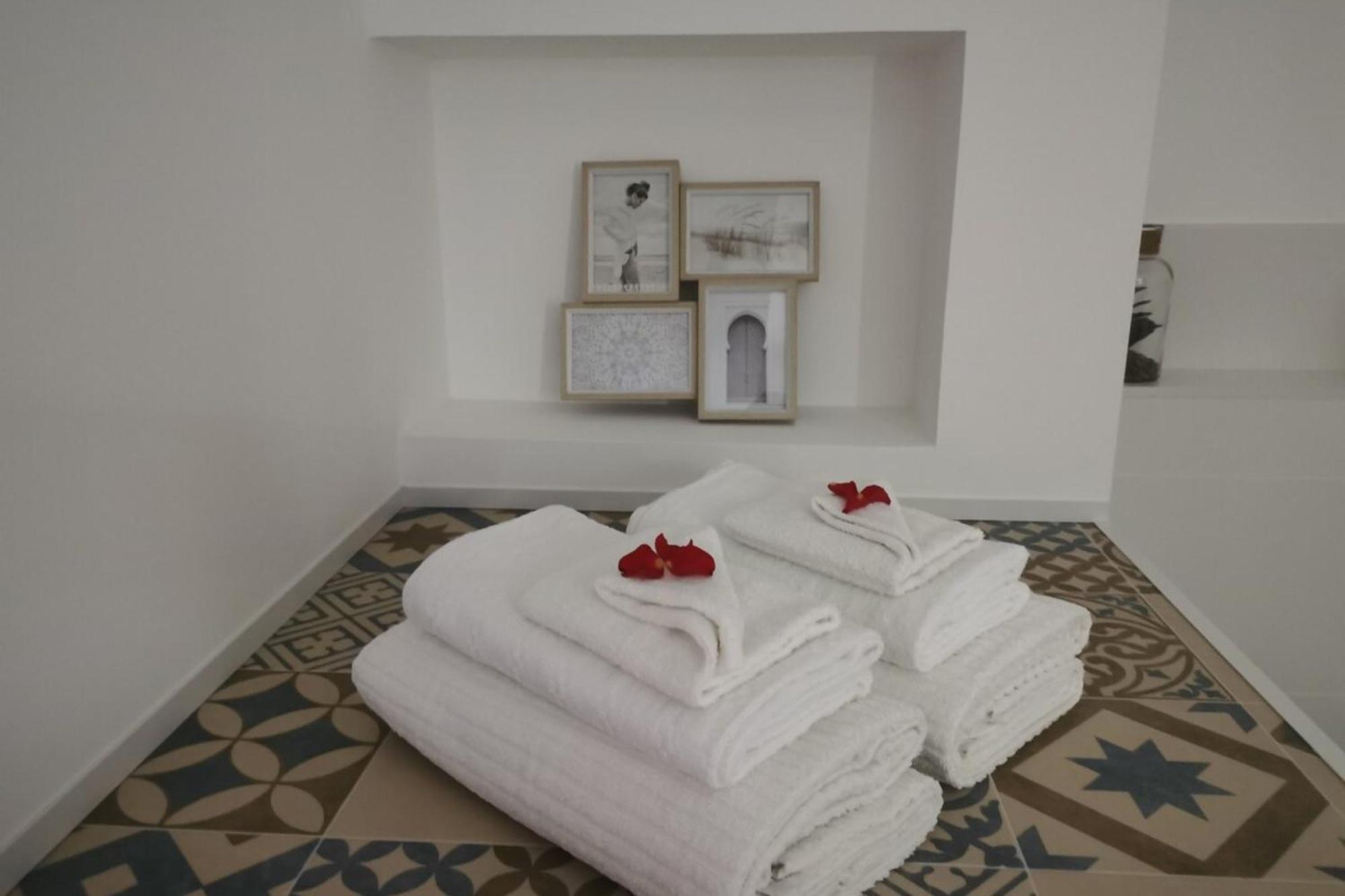 Love Room Perpignan Jacuzzi & Ambiance Romantique Villeneuve-de-la-Raho Eksteriør bilde